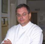Dr. Daniel Hofer 